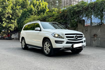 Luxury Car Rental Service