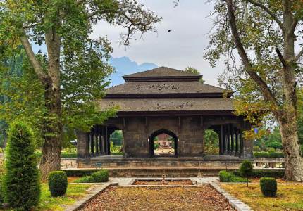 Amritsar to Jammu & Srinagar– 5-Day Escape